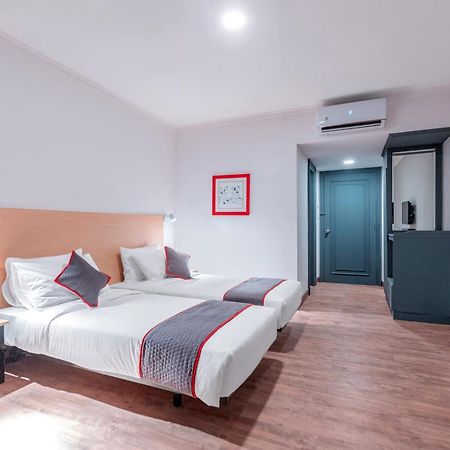 Super Oyo Townhouse 2 Hotel Gunung Sahari Jakarta Exterior foto