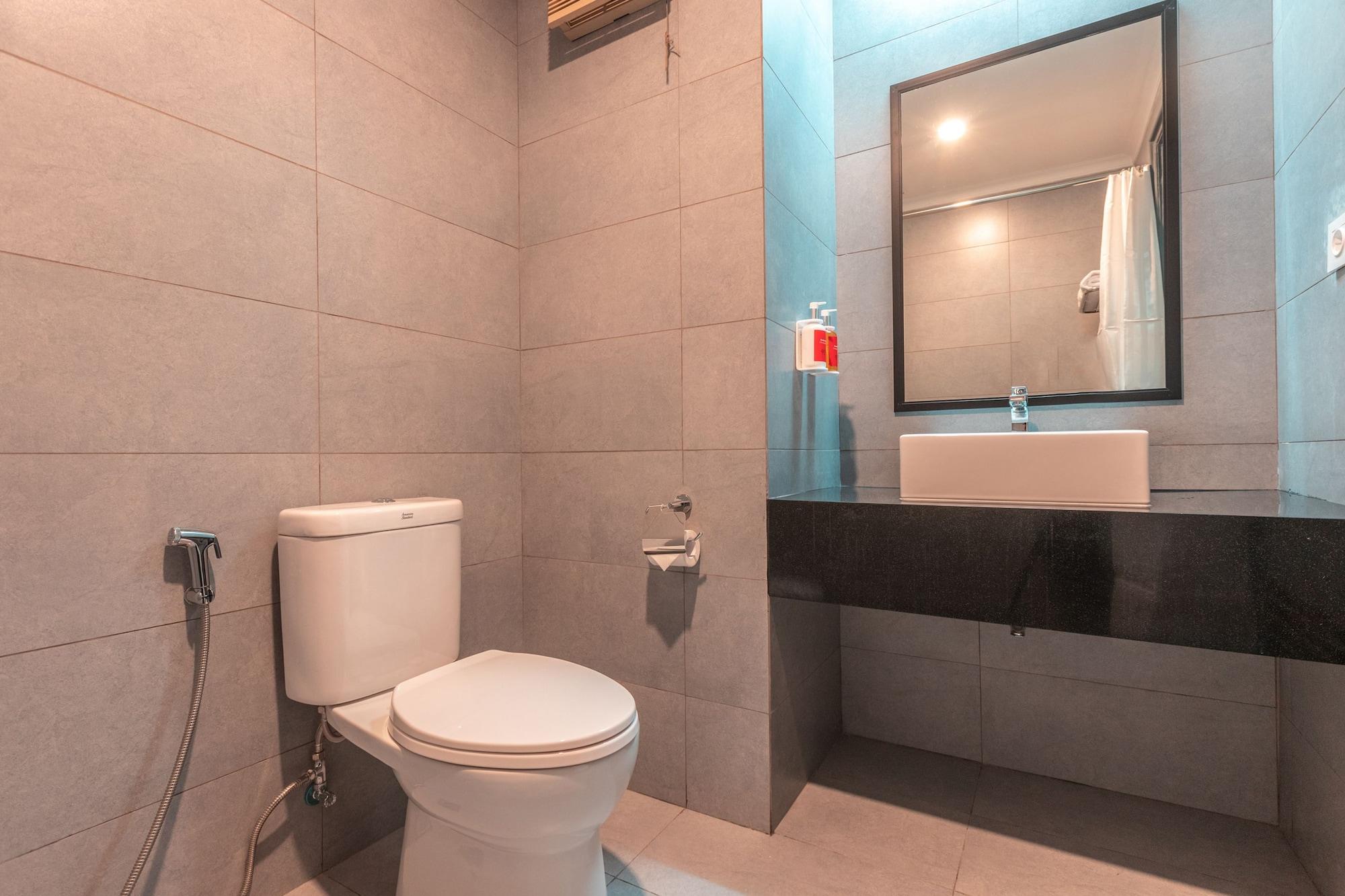 Super Oyo Townhouse 2 Hotel Gunung Sahari Jakarta Exterior foto