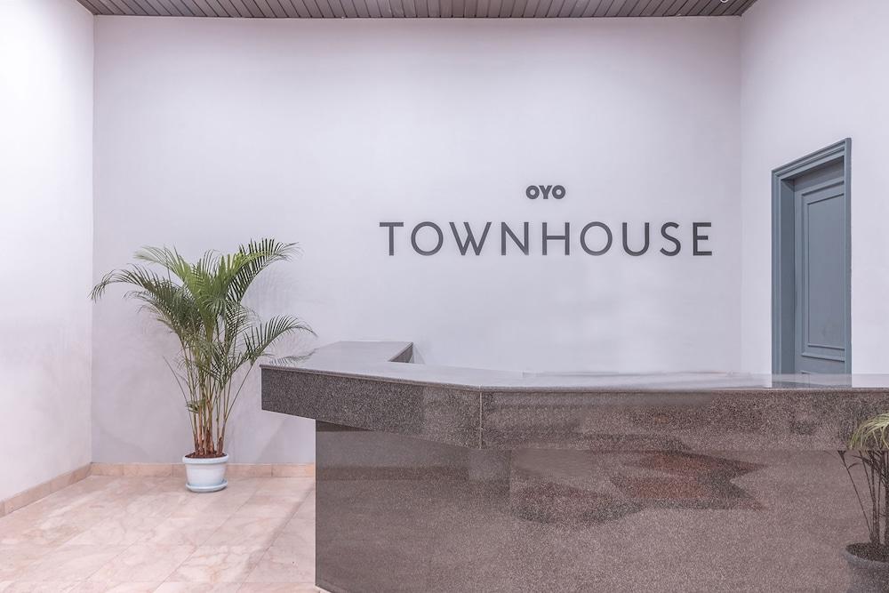 Super Oyo Townhouse 2 Hotel Gunung Sahari Jakarta Exterior foto