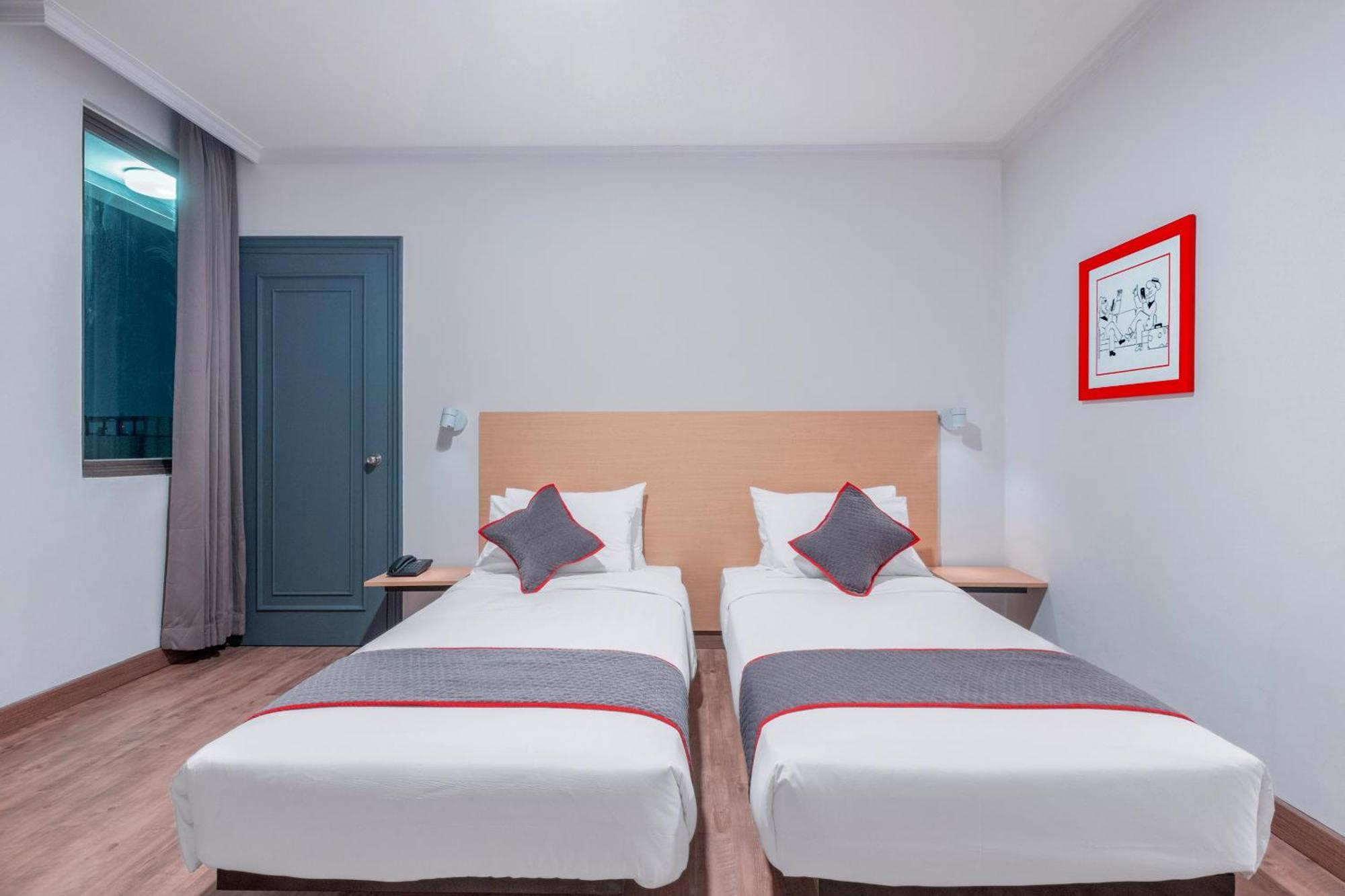 Super Oyo Townhouse 2 Hotel Gunung Sahari Jakarta Exterior foto